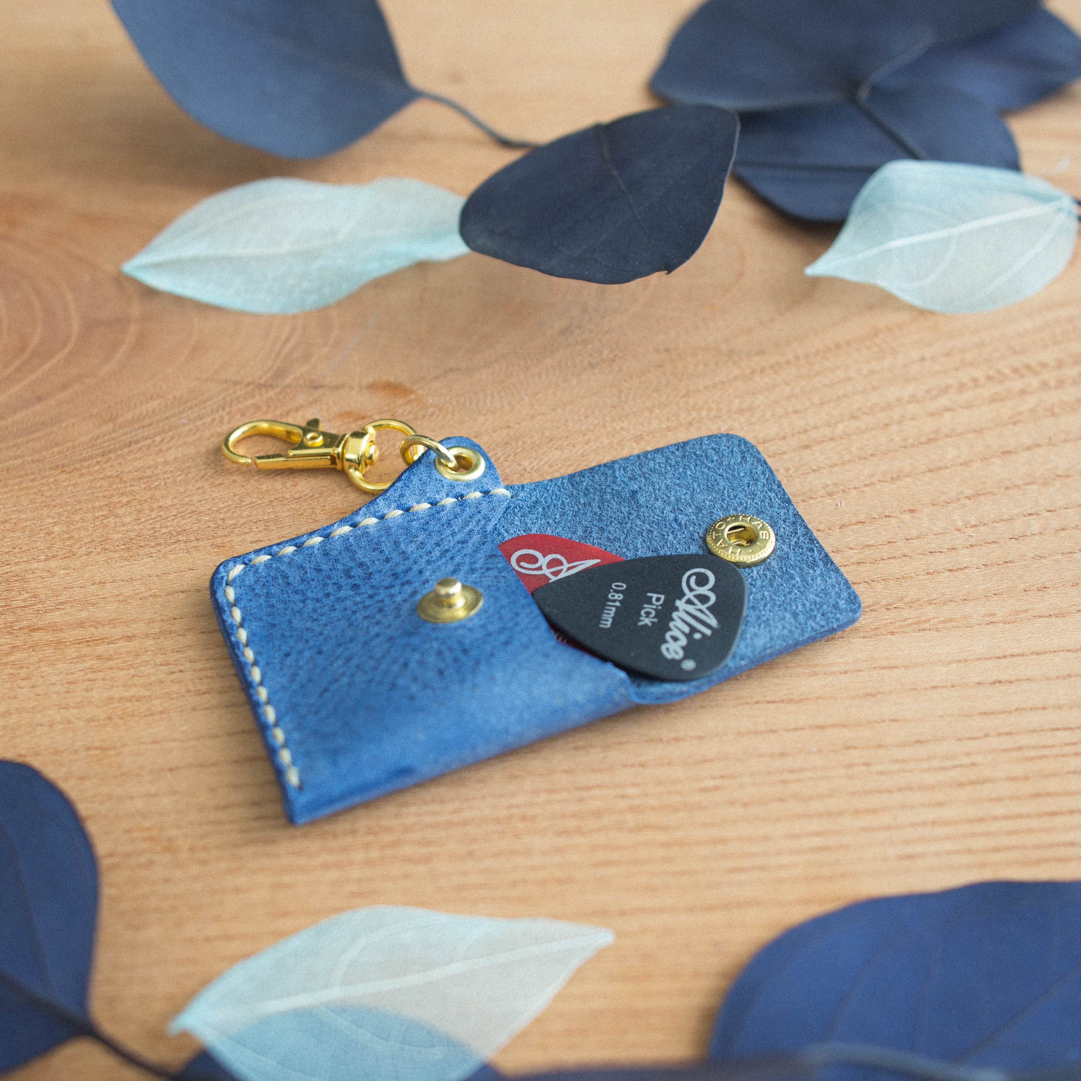 あくあ　気まぐれお値引き中　ヌメ革ナチュラル、ハラコバンビのシザーケース あくあ様専用 気まぐれお値引き中 ヌメ革ナチュラル