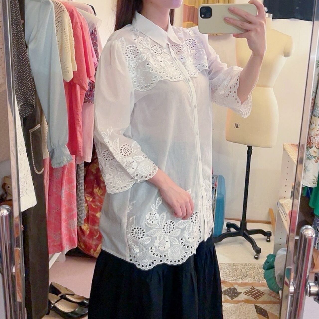 flower embroidery white blouse