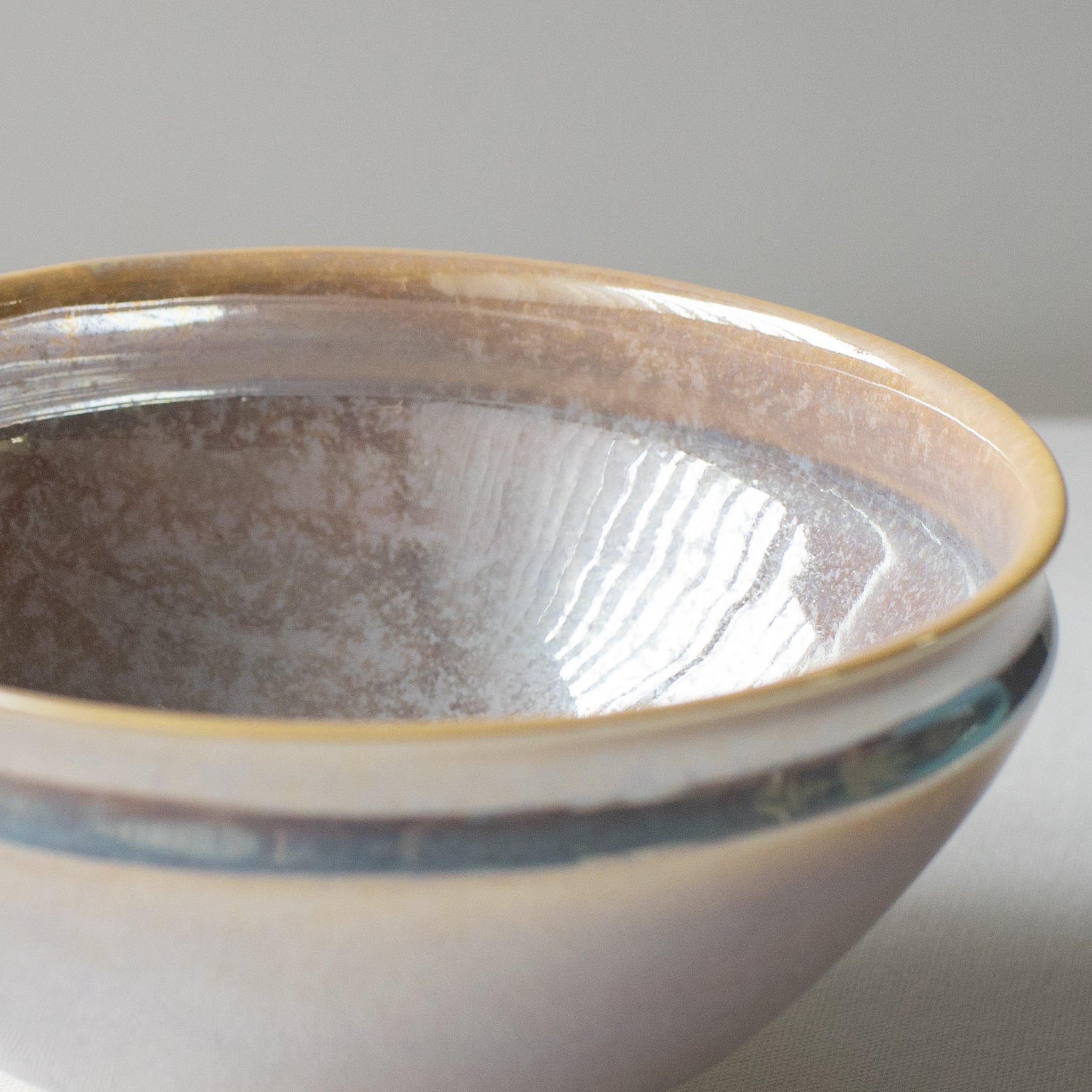 京型抹茶碗【パール】 | Kamani | 多治見で営む 美濃焼器のWebショップ