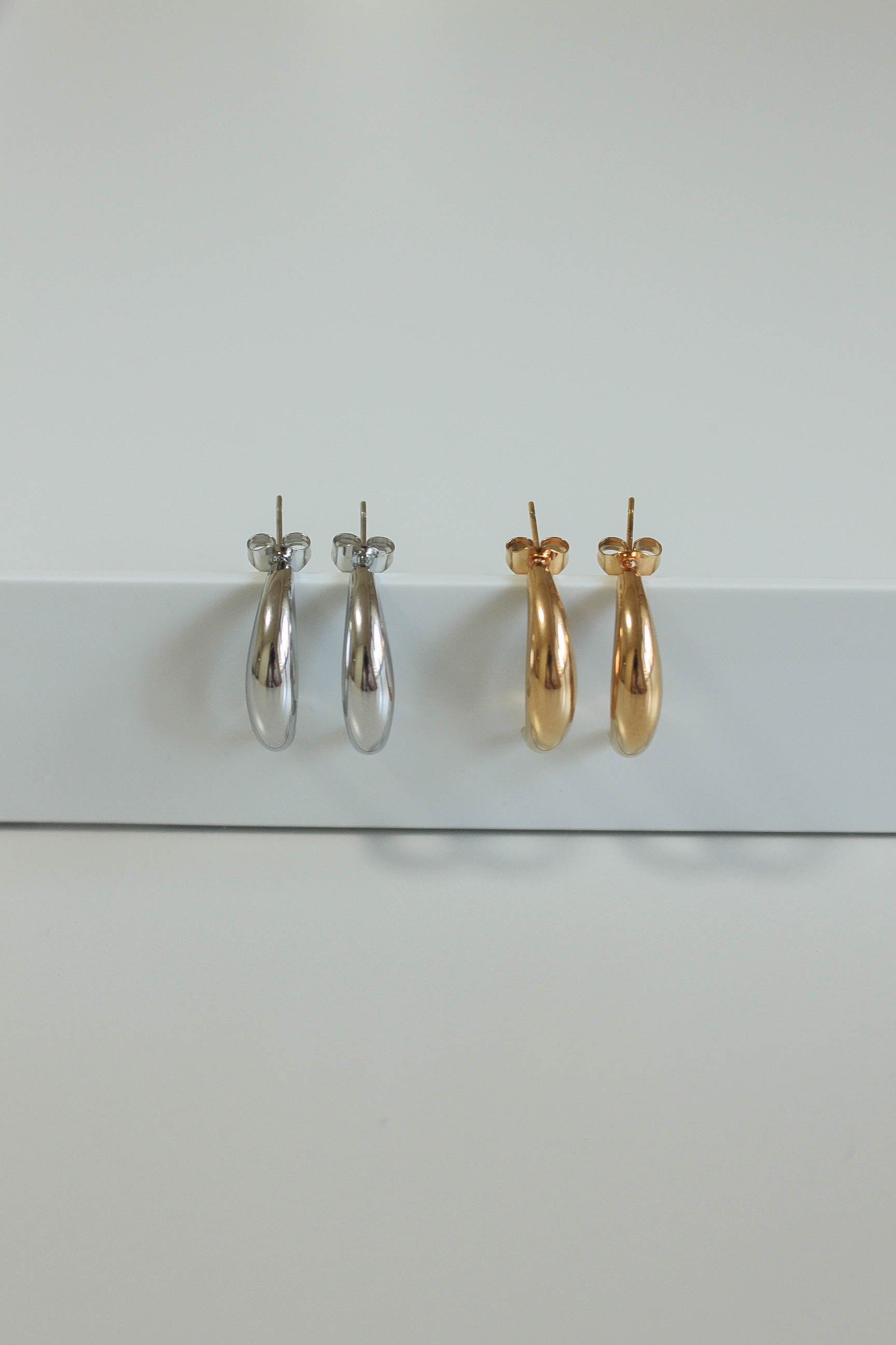 Line Drop Pierce | ebine(エビネ)|金属アレルギー対応アクセサリー