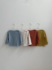 【取寄/韓国直送】minirobe 26/AT クリティクリブTシャツ|秋服|韓国子供服