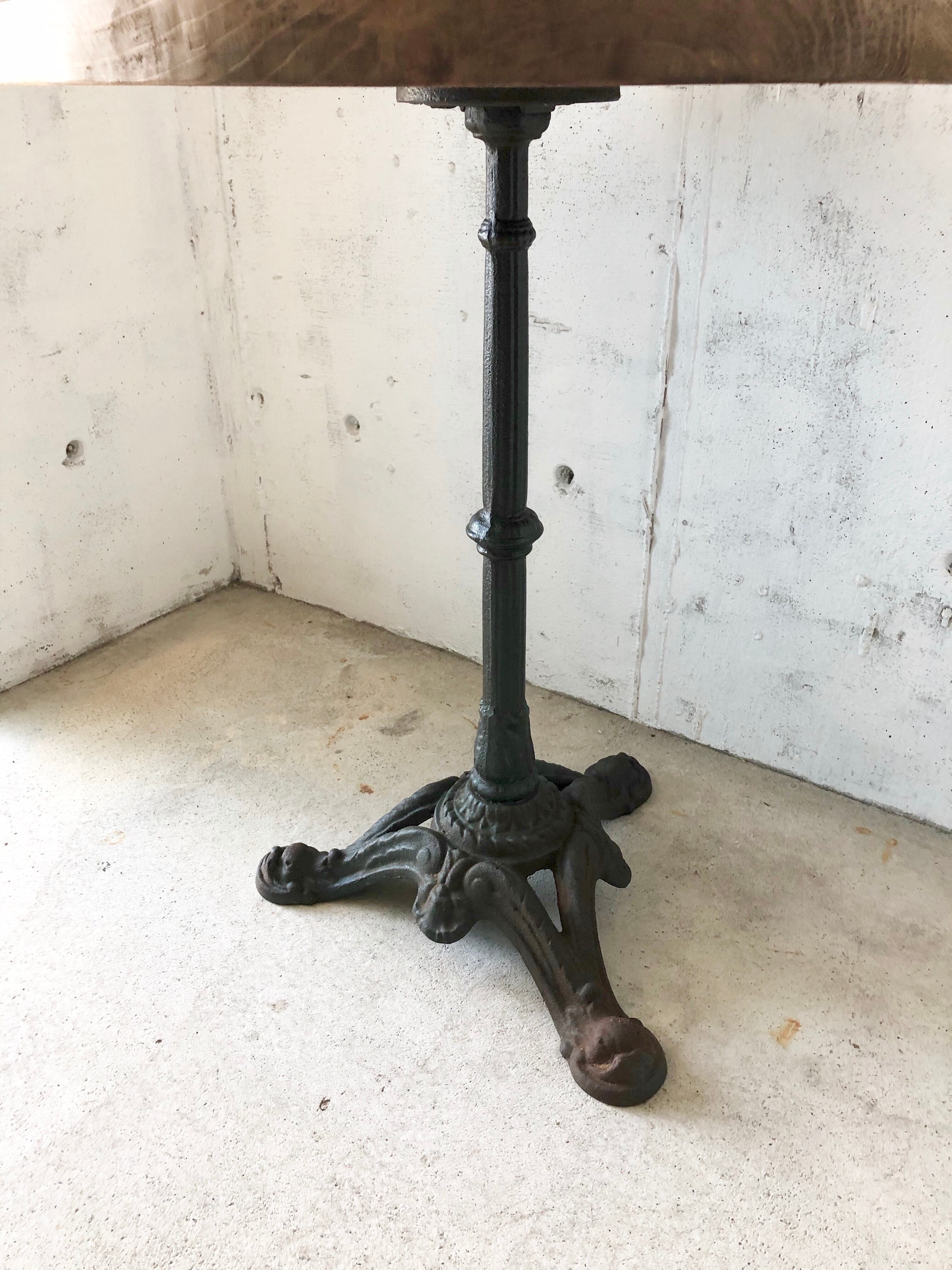 無骨な鉄脚のラウンドテーブル［古家具］ | giraffes craft