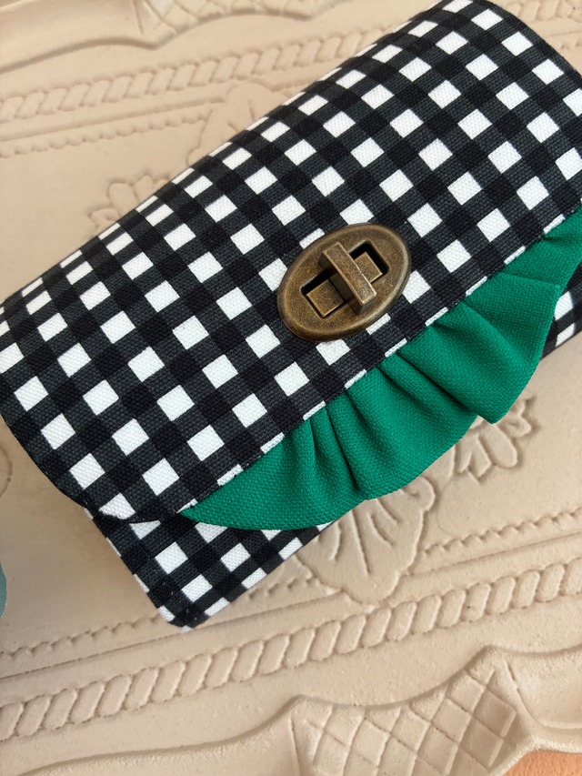シンプル仕様のミニ財布・チェック