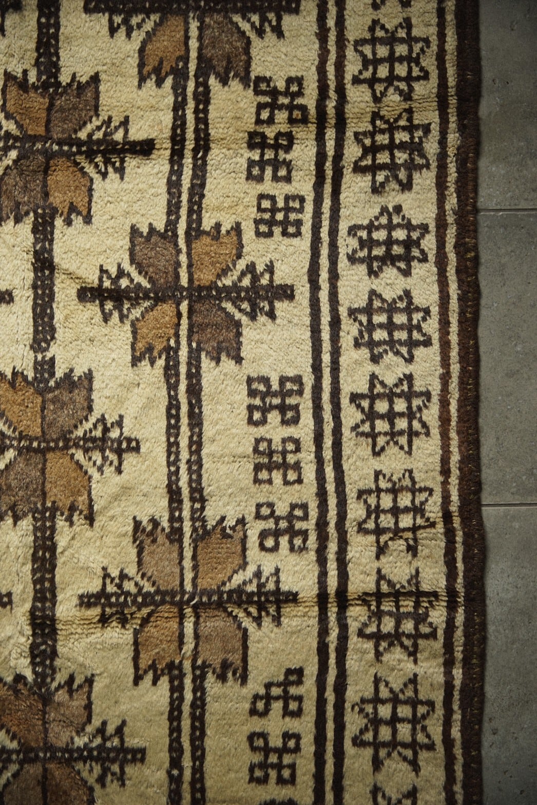 819 -Vintage Taimani rug | 手織りのヴィンテージラグ専門店 | Bahr