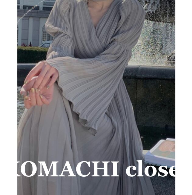 【送料無料】 イブニングドレス ロングドレス ロングワンピース パーティードレス プリーツスカート フォーマル 白 グレー 二次会 結婚式 謝恩会 韓国 レディース オルチャン ハイウエスト Vネック 長袖 バルーンスリーブ ベルスリーブ 裾フレア シフォン ウエストマーク きちんと 上品 お洒落 おしゃれ セクシー セレブ エレガント 食事会 ピアノ発表会 モダン 無地 春 夏 秋 冬 お呼ばれ 高級感 スタイルアップ 二の腕カバー 体型カバー 30代 40代 フォーマルスーツ セレモニースーツ