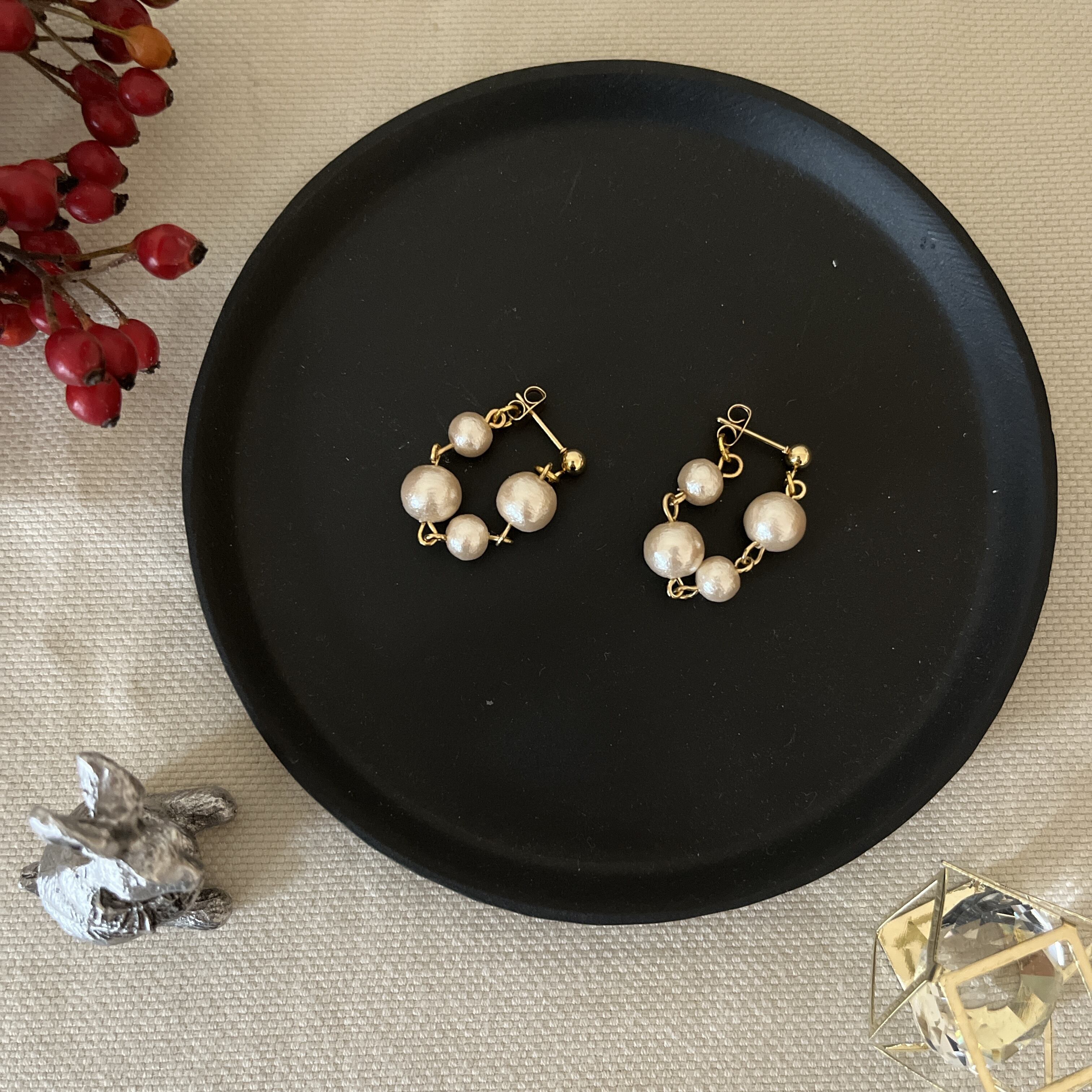 sold out// 天然石とコットンパールアシメピアス | APPS-BICENTENARIO 