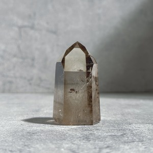 虹◎ファントムスモーキークォーツ タワー12◇ Smoky phantom quartz ◇天然石・鉱物・パワーストーン