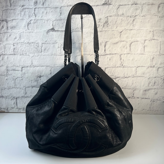 CHANEL シャネル ココマーク レザ- ショルダーバッグ ブラック A-8086