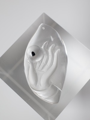 菩薩の手カービング - バイオタイトインクォーツ 06