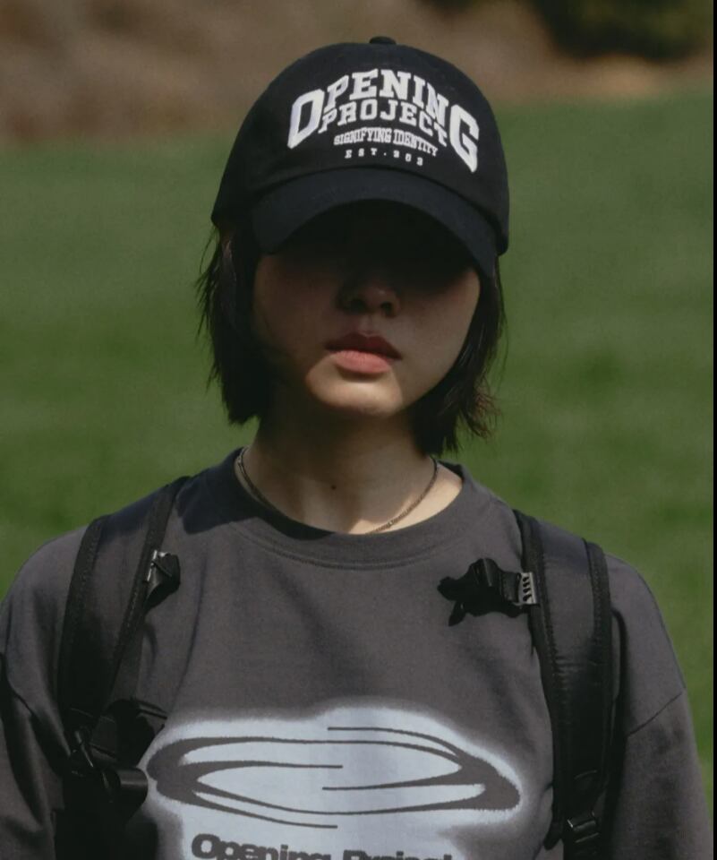 IVE レイ着用!【Opening Project】Identity Ball Cap/男女共用 条件付き数量限定トレカ付き!☆IVE レイ 着用!!【OPENING