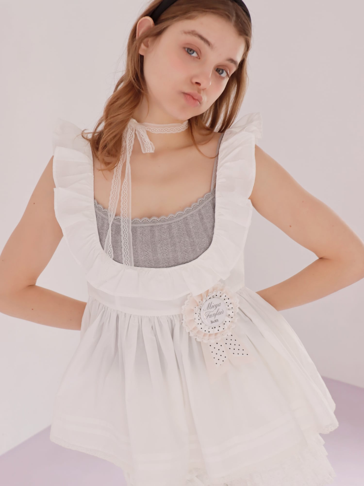 【mieya mieya】PETIT APLON TOP 5月上旬発送〉PETIT APLON TOP -WHITE- | mieya mieya