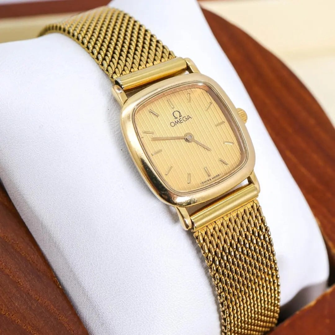 稼働 SEIKO Dolce 腕時計 スクエア 外箱 フリーアジャスト 1832 | Like