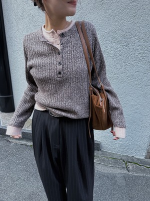 henley neck layered nep color knit