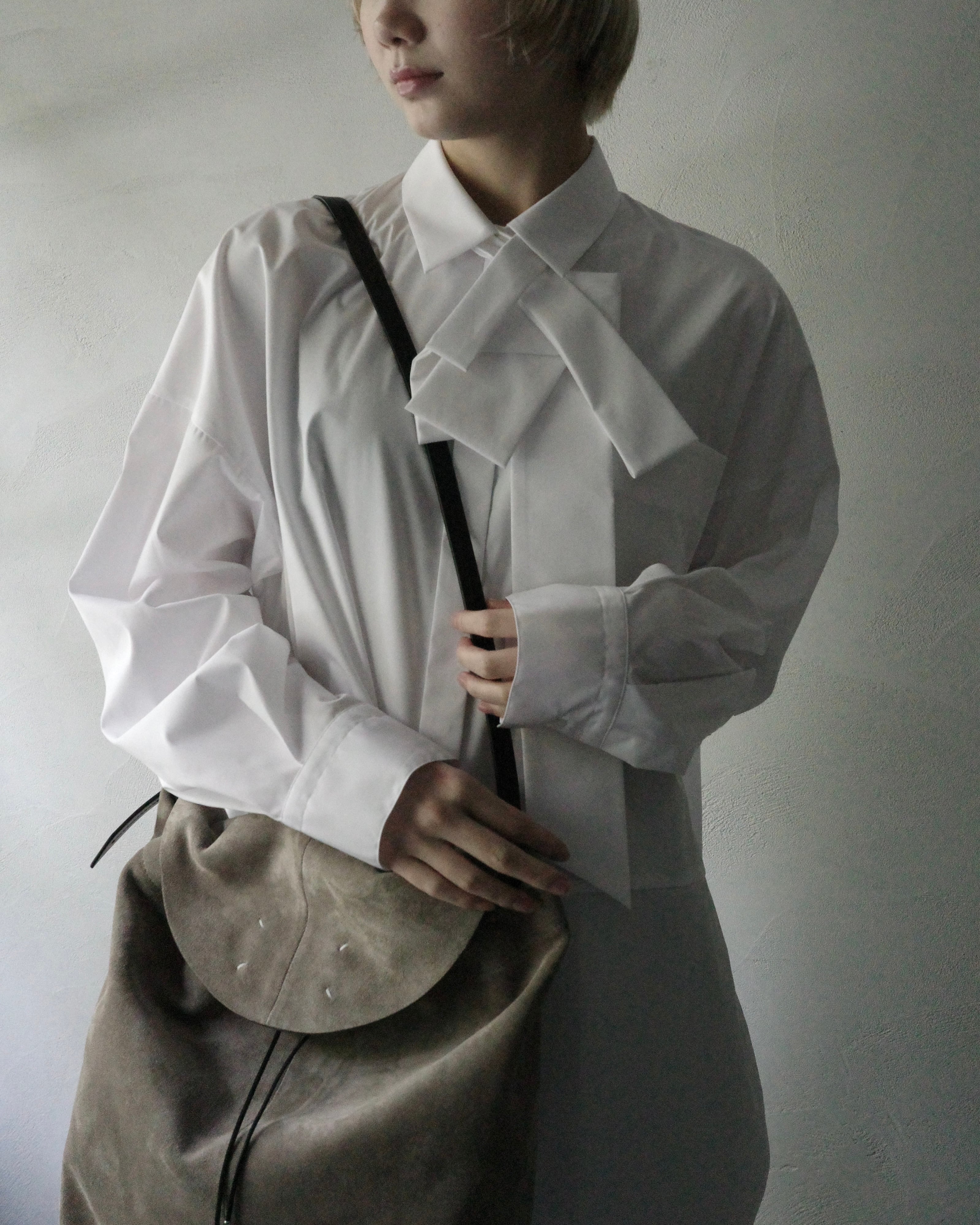 トップス ENFOLD ASYMMETRY BOW-TIE SHIRT ASYMMETRY BOW-TIE SHIRT｜38｜WHT｜SHIRTS AND BLOUSES｜|ENFÖLD