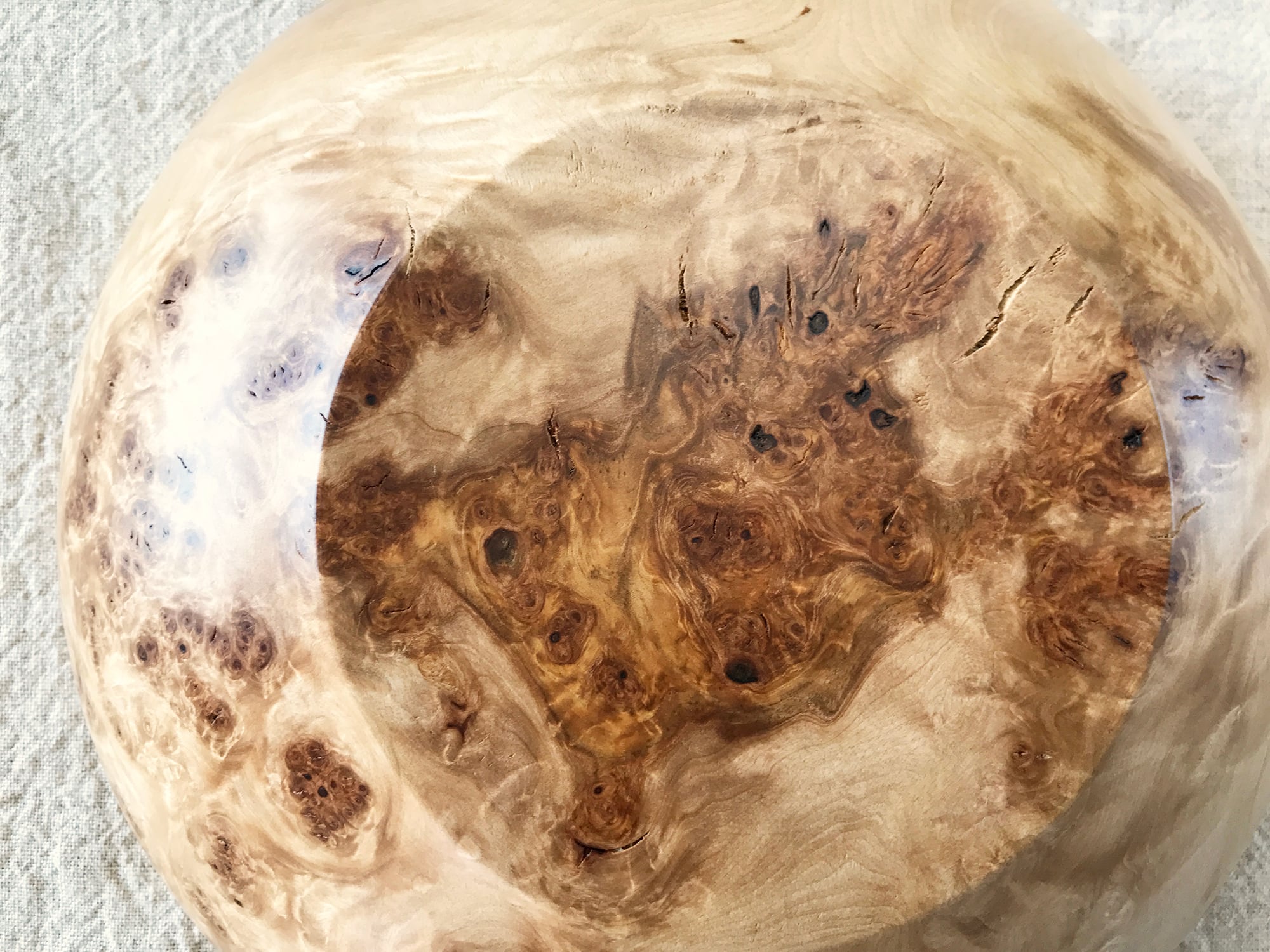 岳樺瘤 中鉢 | 工房 十勝の木のうつわ web shop