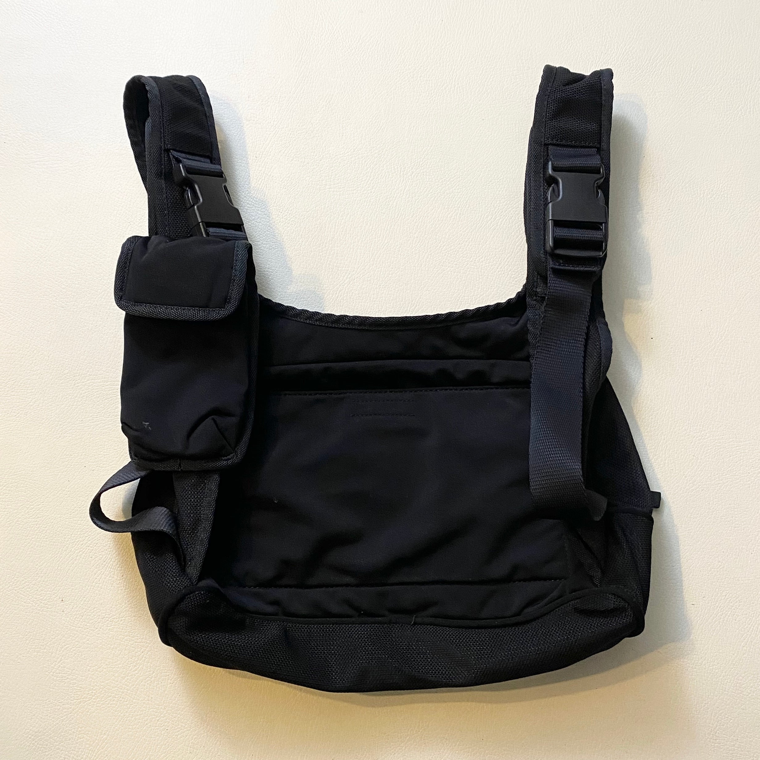 archive vintage MIUMIU nylon body bag | NOIR ONLINE