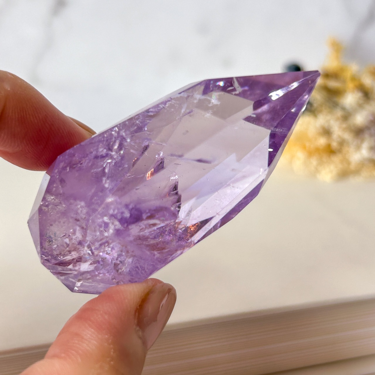 アイリスアメジスト ファセットカット ドロップ型