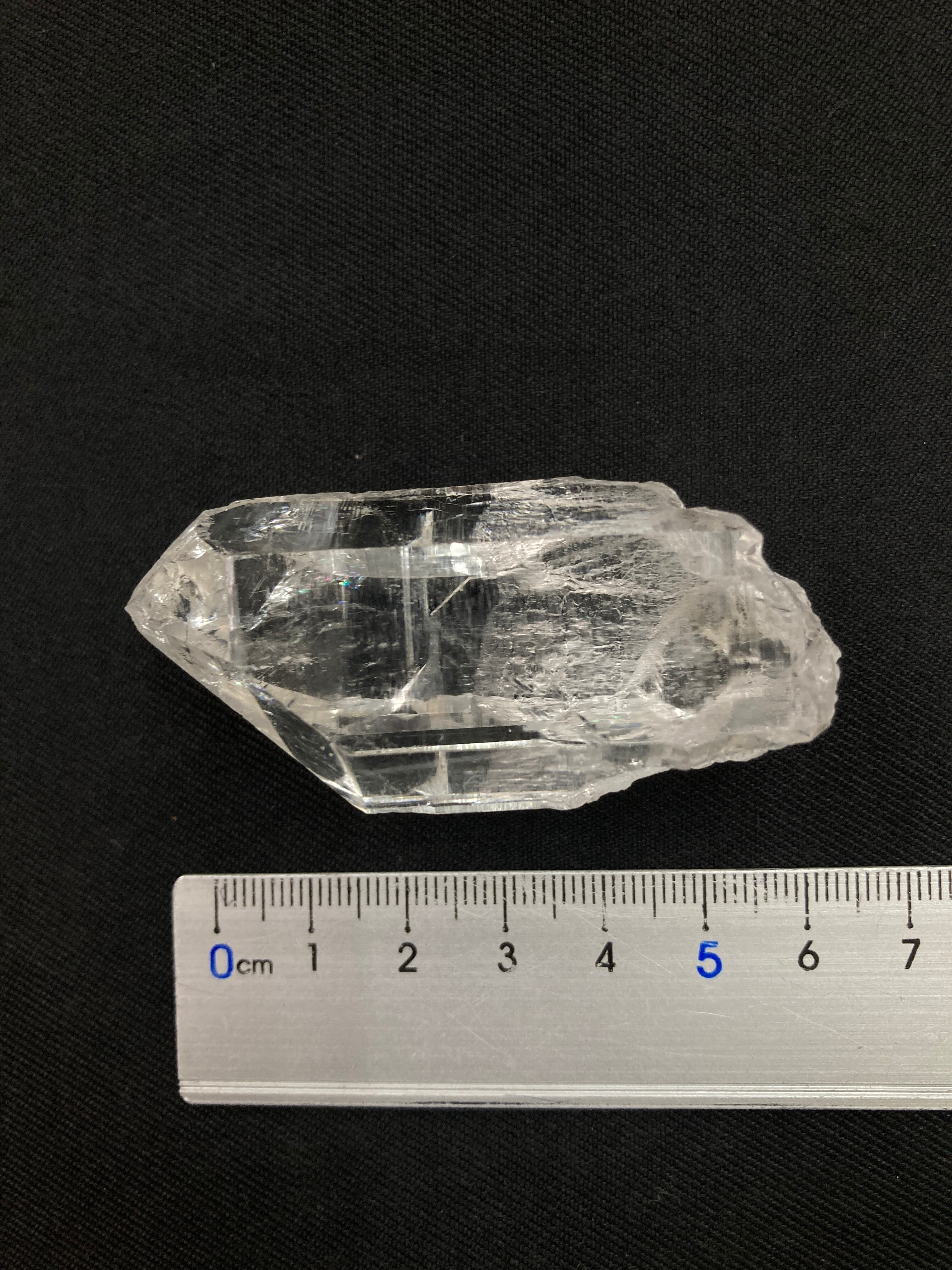 18173】両錐水晶 パキスタン オイル入り 炭素入り セプター リバース