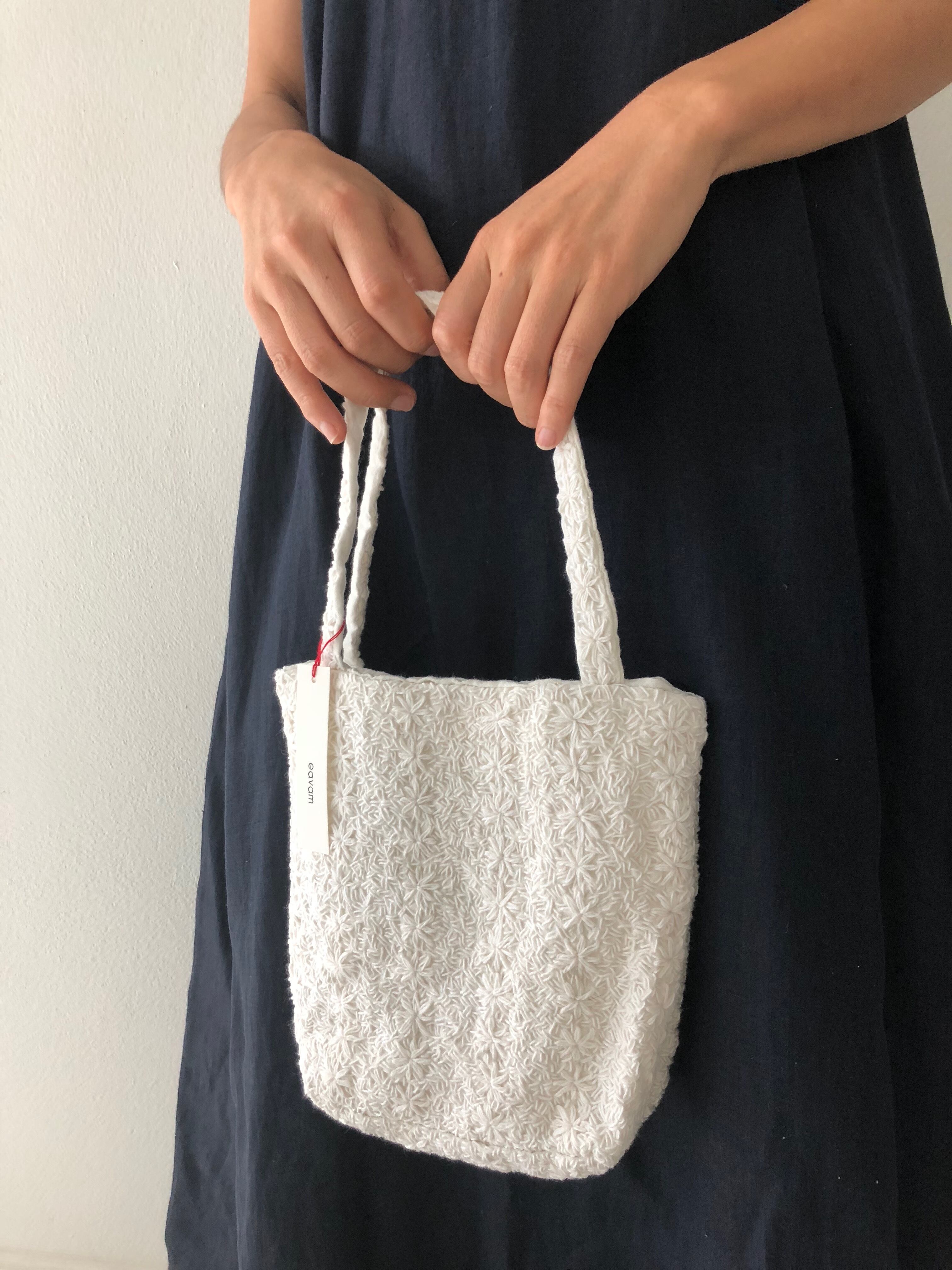 美品♡eavam 刺繍バック ワンショルダー 白