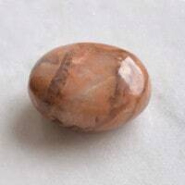 【美石】オレンジピンクムーンストーン　握り石　NO.2　　