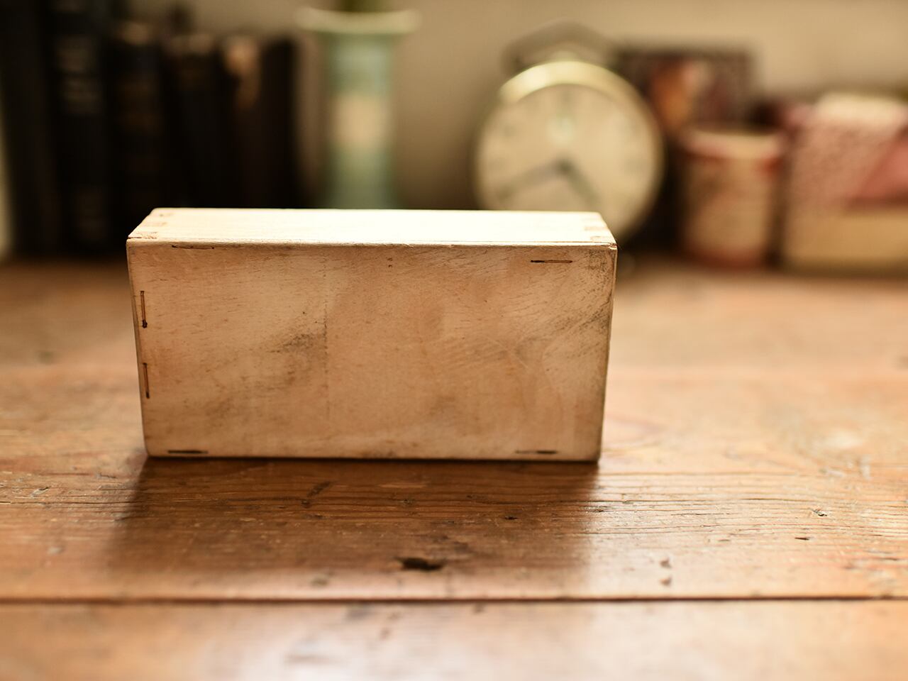 素朴で味わいのある小さな木箱  *フレンチアンティーク