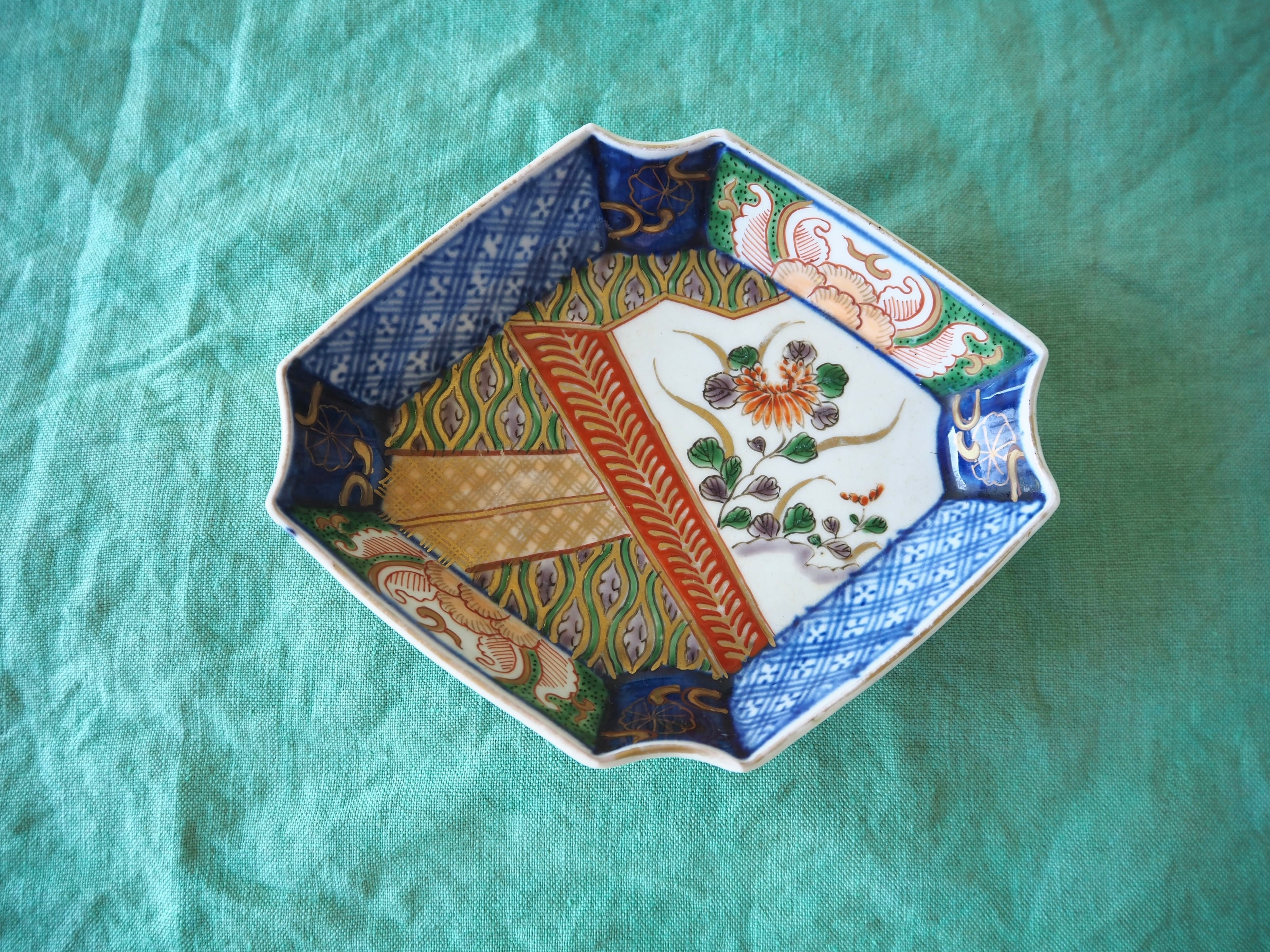 時代物 プリミティブな 安南焼 染付 小皿 直径14.5cm 古安南皿