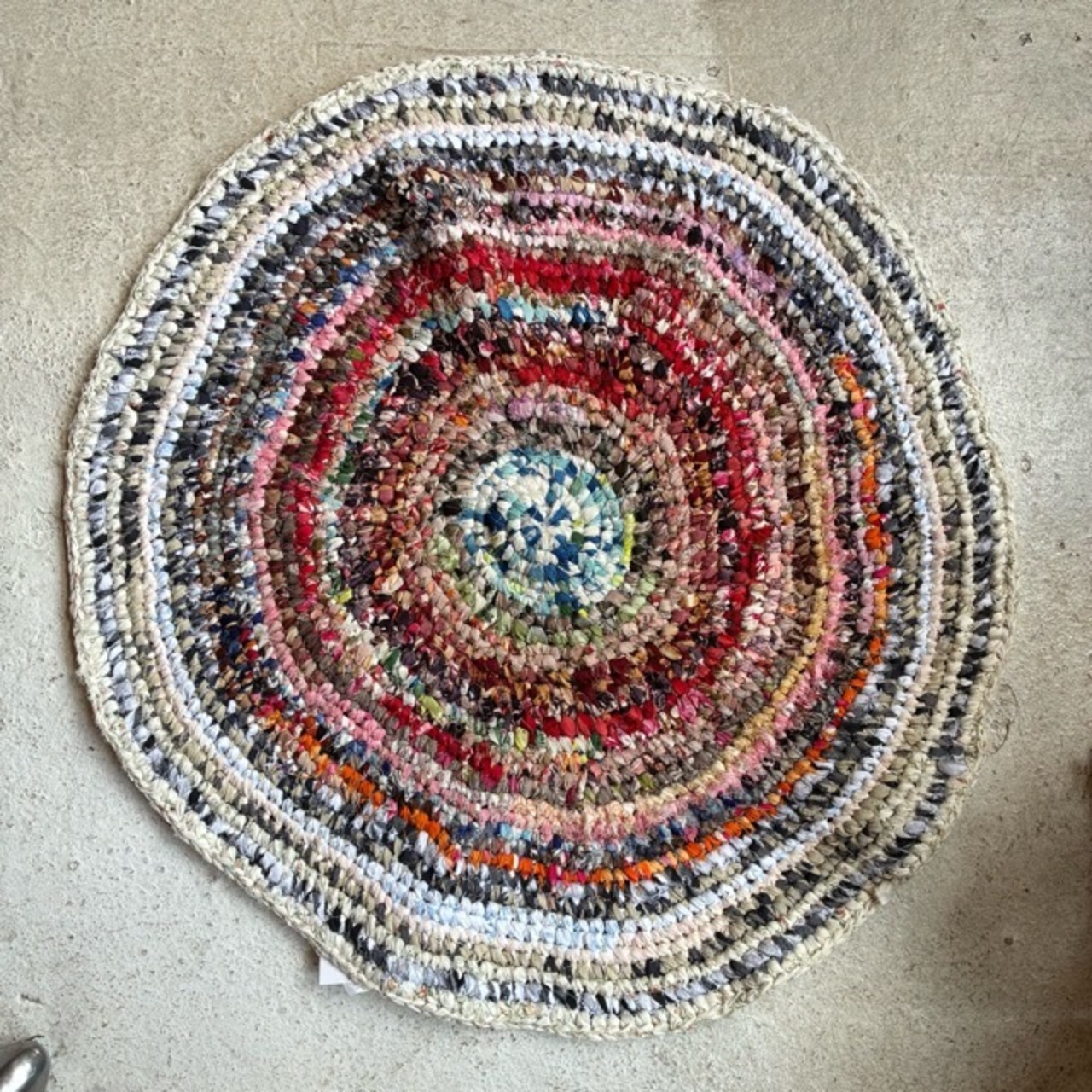 TOPANGA Homefurnishing　Recycle Cloth Rug Multi　80×80cm　リサイクルクロスラグ　ラウンド　全3色　マルチ　丸　ベッド　ラグマット　リビング　玄関　椅子　サイドテーブル　コットン　1点もの