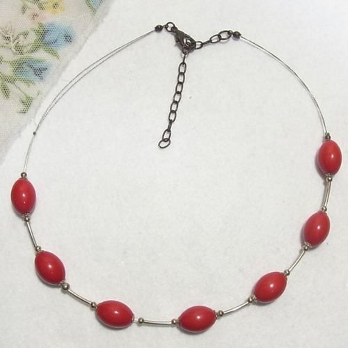 赤いビーズのネックレス　ヴィンテージネックレスのセール通販  10152N