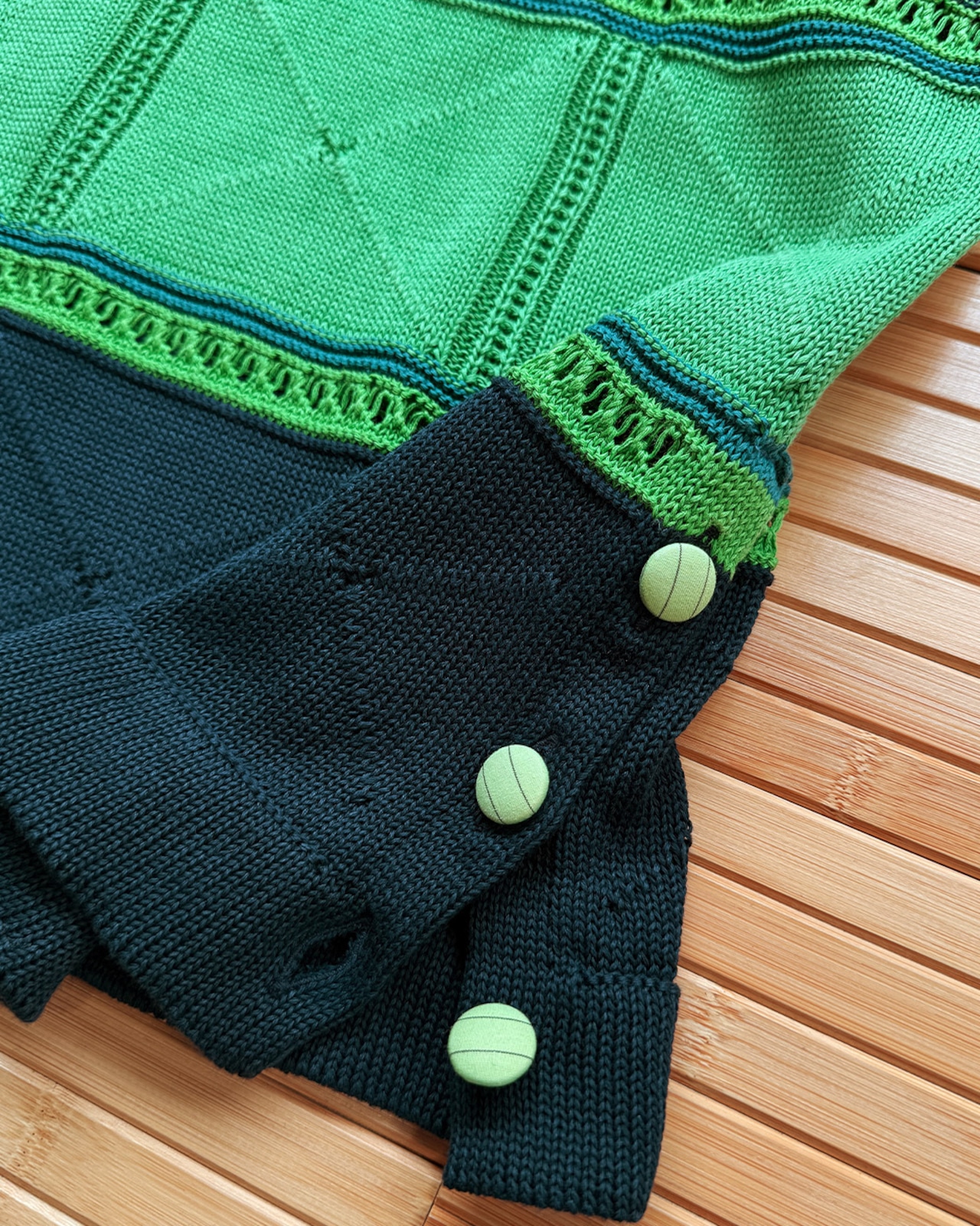 【数量限定販売 】黄緑染めニットTシャツ 草原の香り