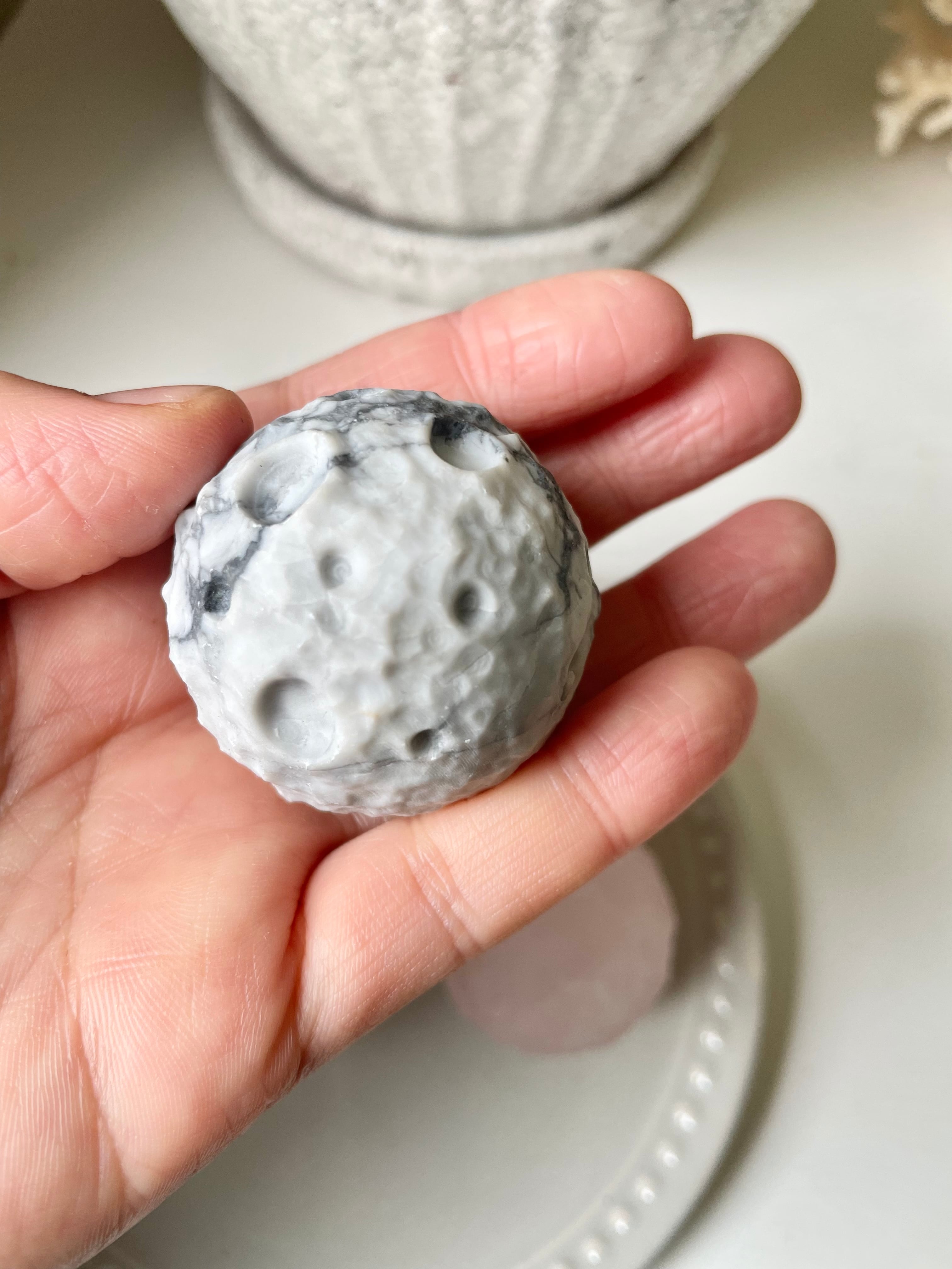Moon Sphere / 月型スフィア | AINA MINERALS