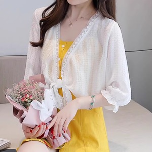 【送料無料】 カーディガン 3色 日焼け防止 UV サマーカーディガン 冷房対策 アウター 羽織り ショート 半袖 Vネック フレア Aライン リボン レース ホワイト 薄手生地 かわいい 大人可愛い 綺麗 シンプル カジュアル 大人 上品 おしゃれ お洒落 大人女子 こなれ感 エレガント コンサバ 定番アイテム 体型カバー フェミニン ガーリー シック 夏 女性 レディース ママ 20代 30代 40代 デート お出かけ 女子会 お呼ばれ お茶会 授業参観 休日 アウトドア 着回し ファッション