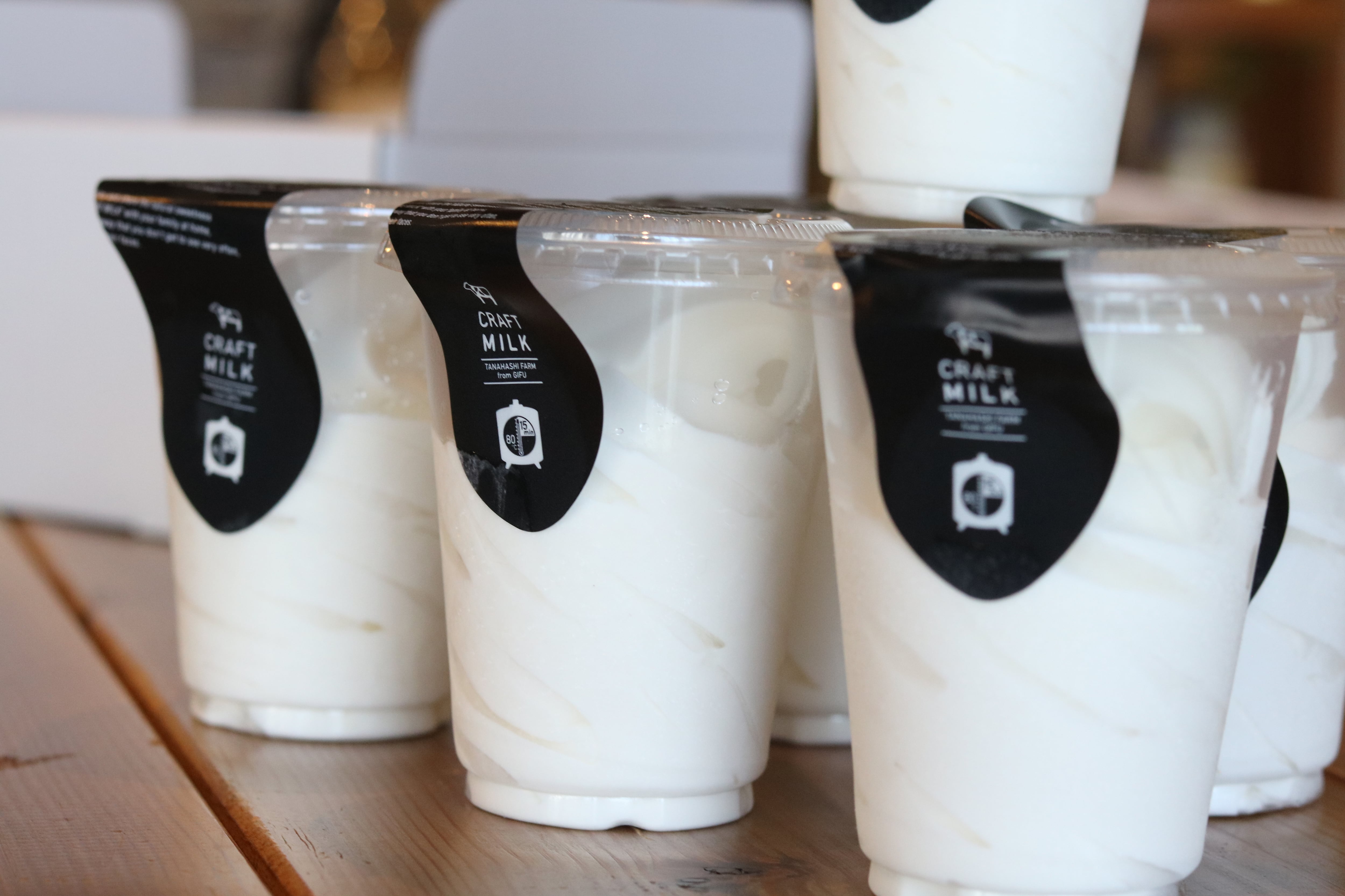 MILK 他の方はご購入ご遠慮下さい。Surface等 Organic 1% Chocolate Milk Aseptic 6 Pack, 8 FZ at Whole Foods Market