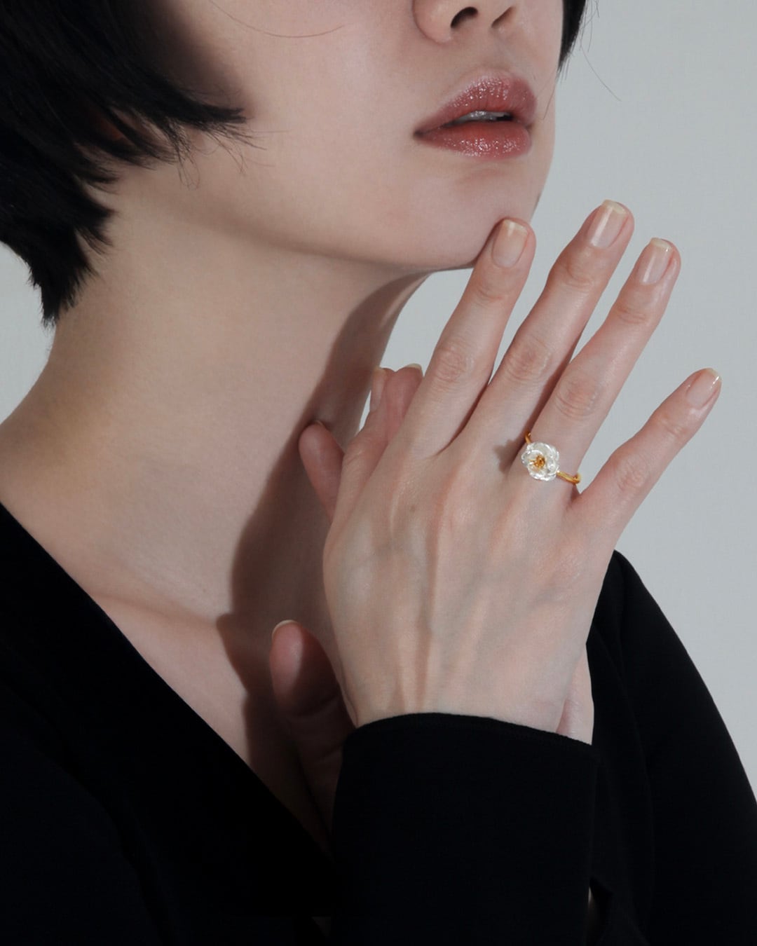 椿様の専用リンクです。 白椿 リング | HENUN