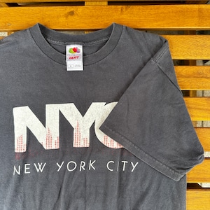 FRUIT OF THE LOOM "NEW YORK CITY " T-SHIRT BLACK M