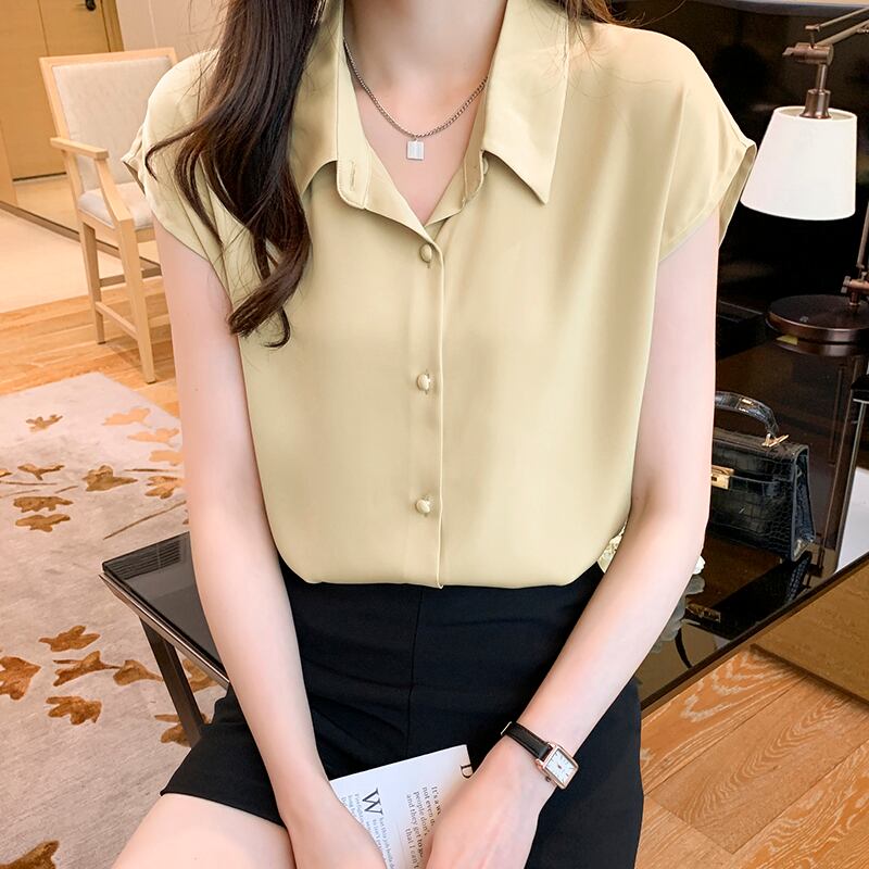 【新品】レディースシンプルカラーボタンシャツ　ゆったり　半袖　韓国　Haru
