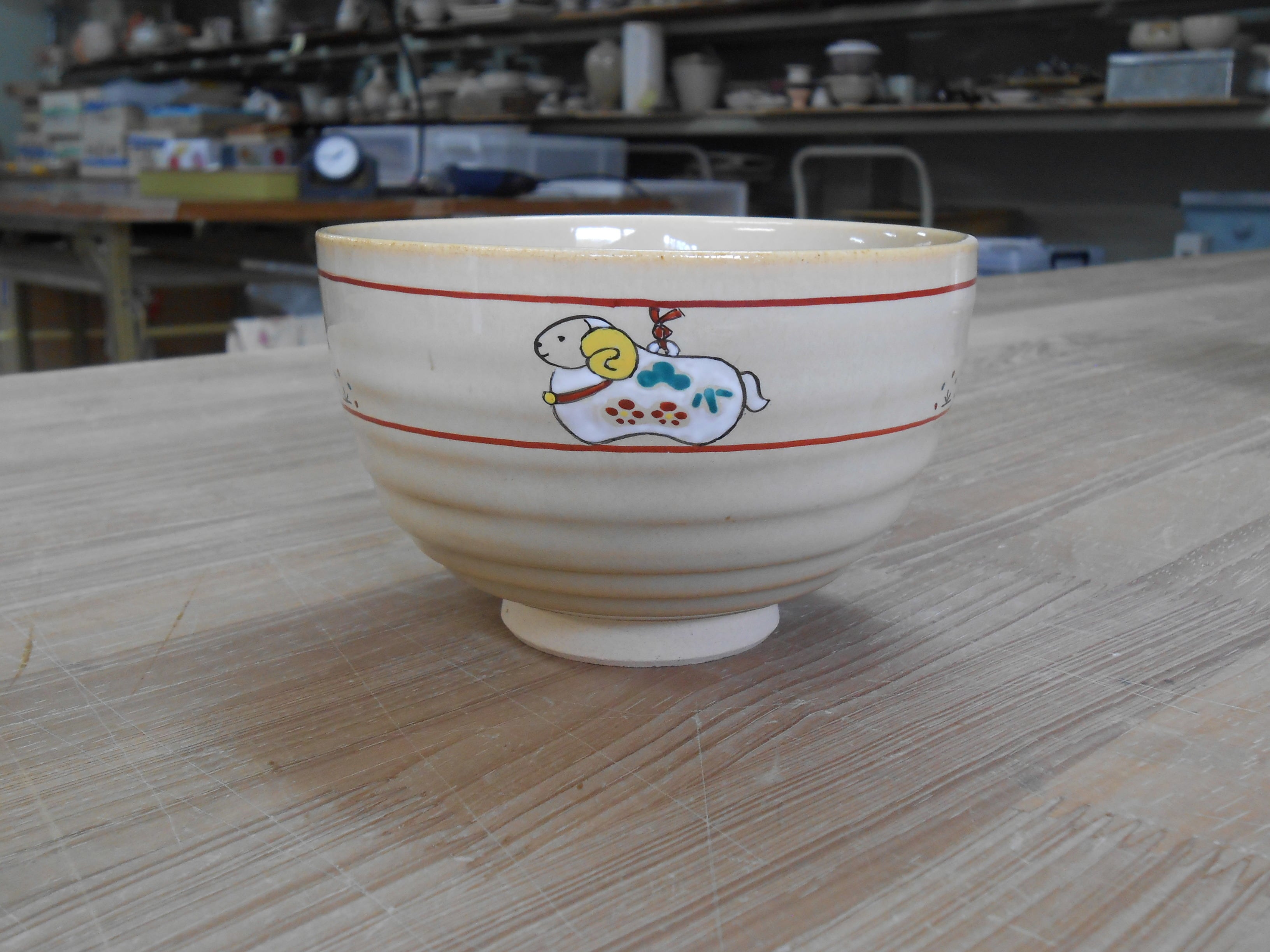 奈良絵抹茶茶碗「赤膚形」 | 赤膚焼窯元 大塩昭山