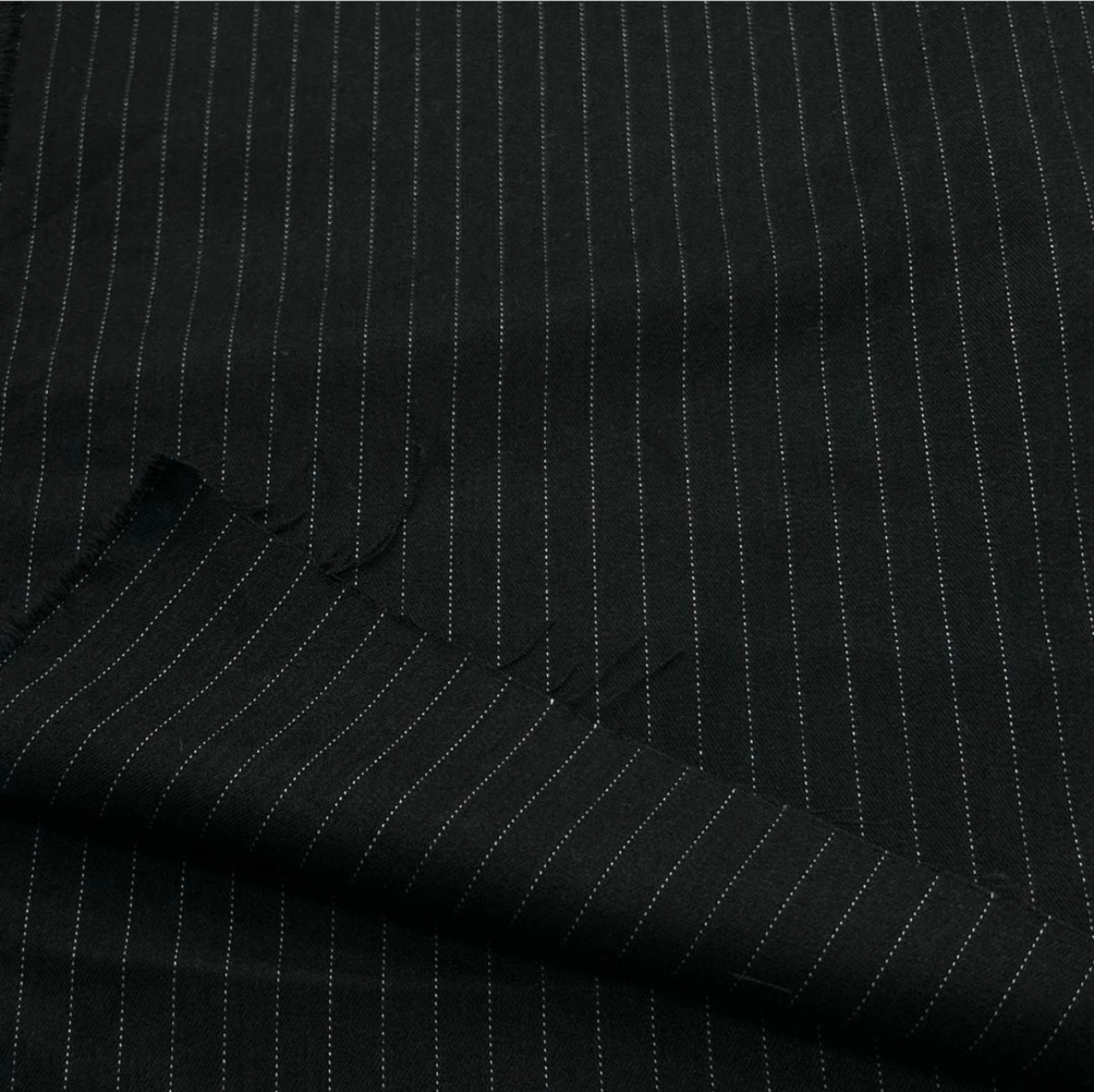 ★NY611◆1.3m◆ポリエステル100%先染めストライプ生地◆ホワイト×ブラック