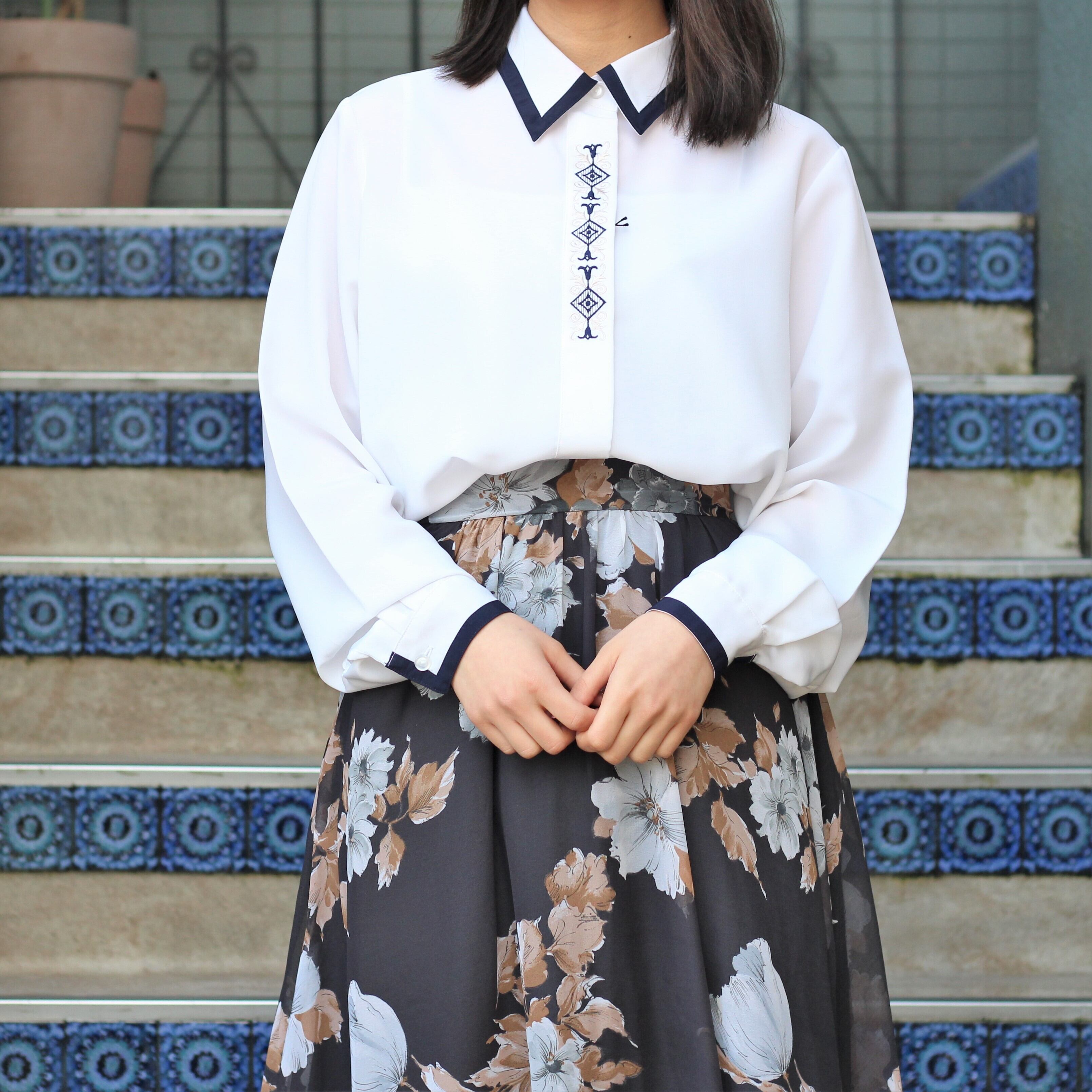 新発売の ヨーロッパ古着刺繍デザイン半袖チロリアンワンピース Vintage Eu ロングワンピース Www Thefosterbox Com