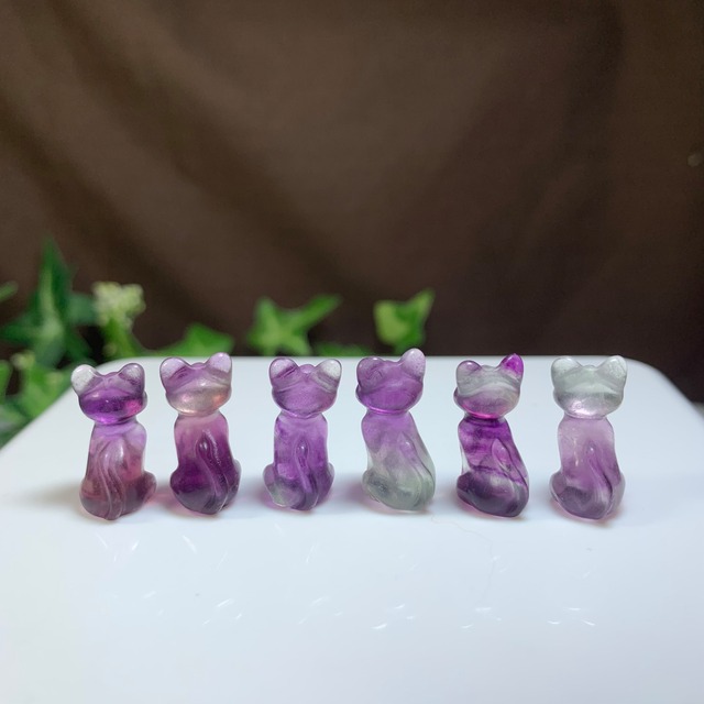 27.パープル大家族・可愛いフローライトねこちゃん