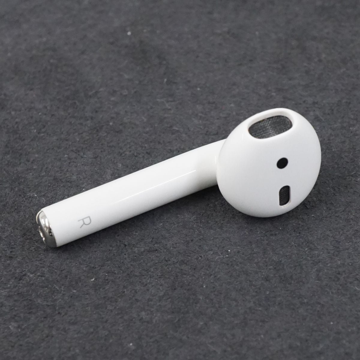 新品 Apple AirPods 第二世代 右耳 MV7N2J/A エアーポッズ