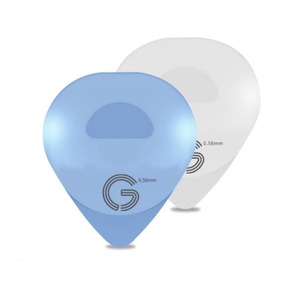 【努力特価】GIMI 光るギターピック カラーギターピック 薄型 タッチ発光 高感度LED 電池交換が簡単 長時間使用可能 耐久性 繊細な触感 滑り止め設計 ポータブルピックケース付き アコギ用 エレキギター用 ベース用 (白+青 0.58mm)