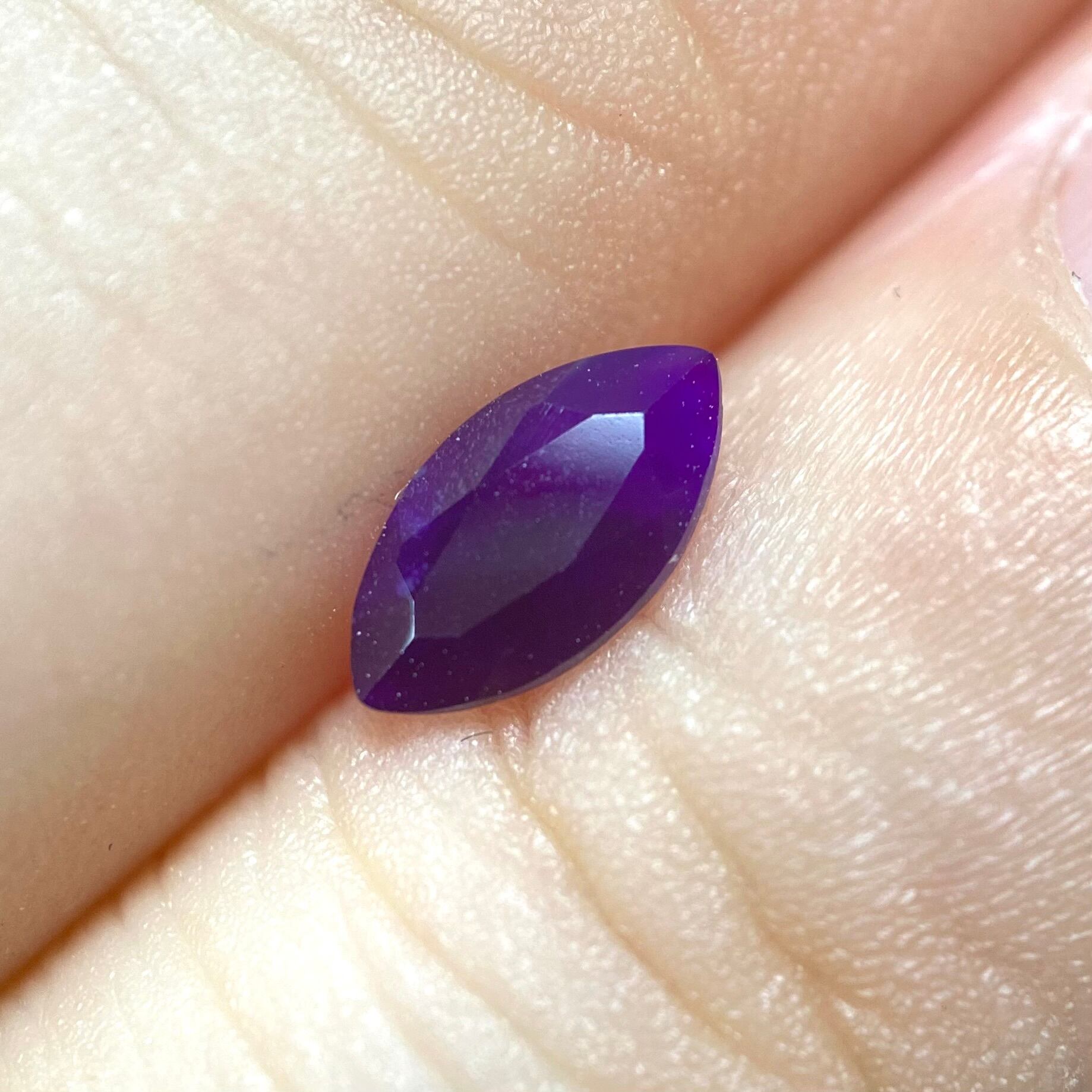 魅惑的なザパープル スギライト