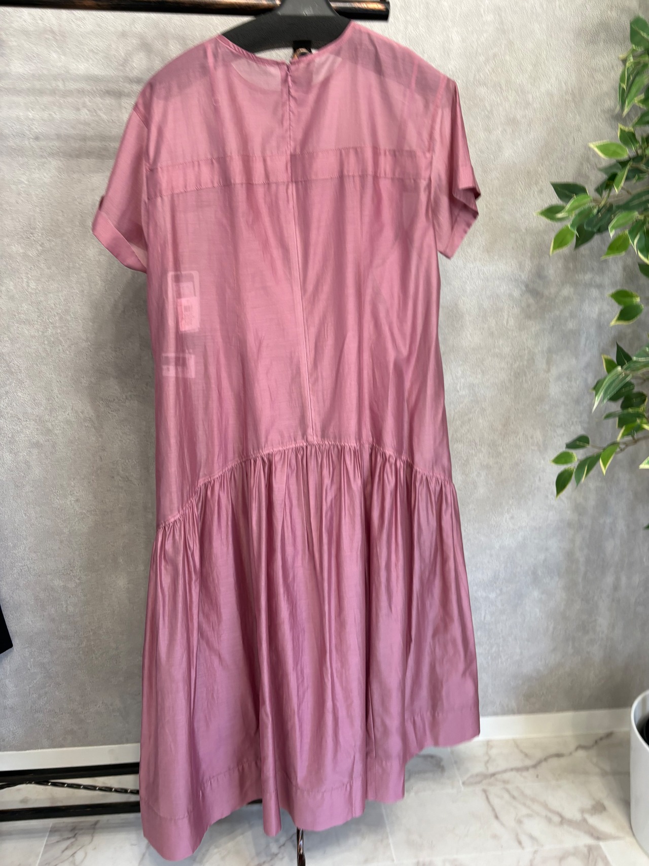 【ROBE】セルロースギャザーワンピース　612103