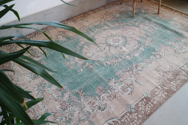 Turkish rug  No340　300×202cm