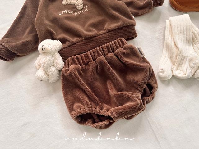 【予約】Soft Velour Bloomer (Bebe)