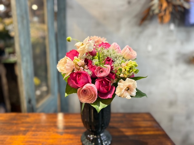 おまかせ春ピンク ぎゅっと詰まったブーケ