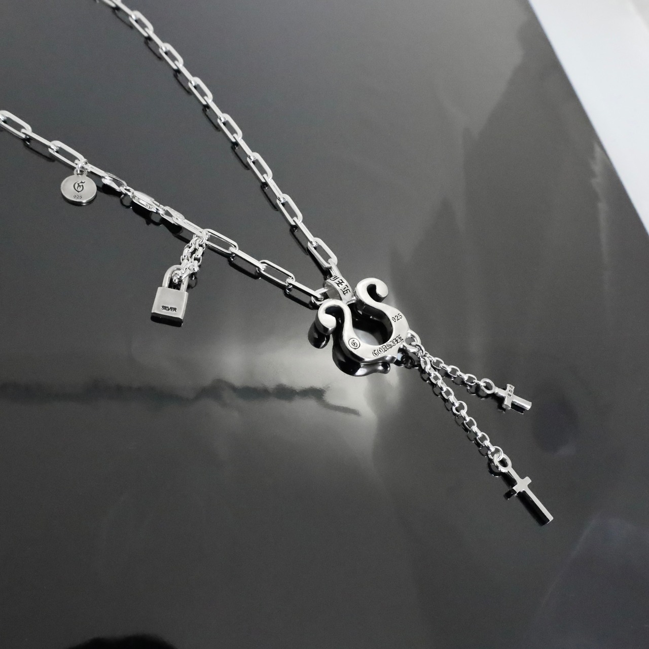 RHYTHMIC HORSESHOE LARGE with CROSSES 4C #1 NECKLACE / リズミックホースシュー・L ウィズ クロス 4C #1 ネックレス