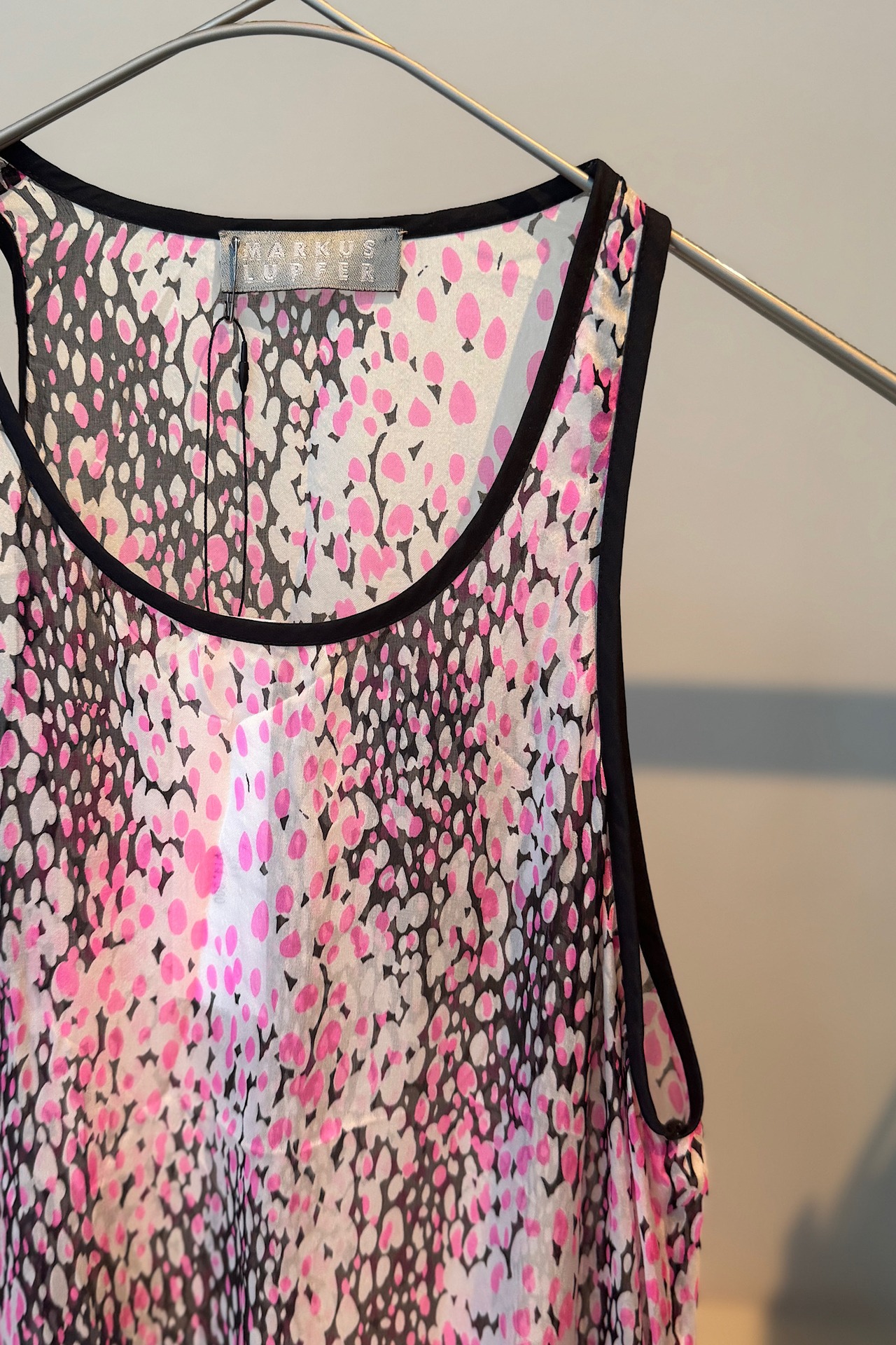 【送料無料】"MARKUS LUPFER" tank top MADE IN England