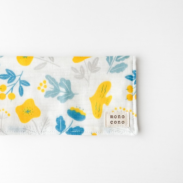 『 花と鳥と 』名入れ・ループ可｜ガーゼ+オーガニックコットン｜ガーゼハンカチ｜北欧｜誕生日｜プチギフト｜敬老の日