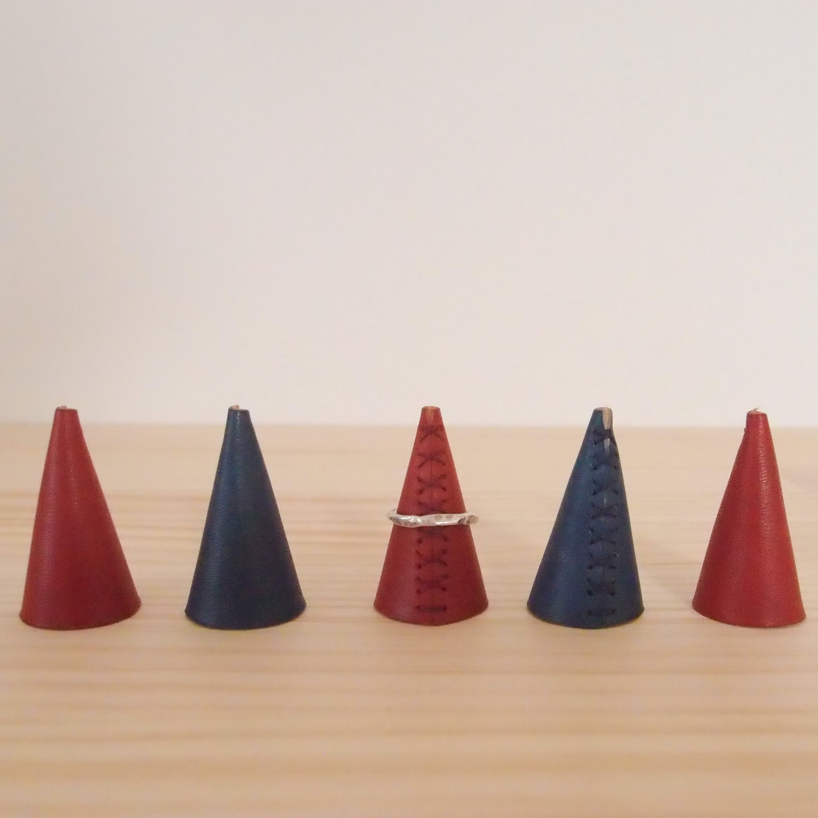 新品未使用　レザーリングスタンド 新品未使用 レザーリングスタンド